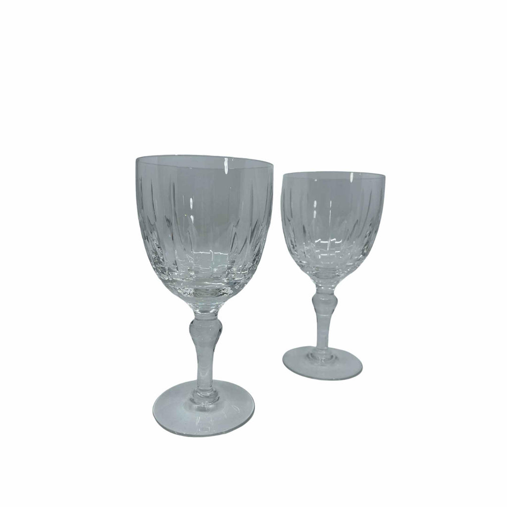Set of wine glasses set of 8 - The Carriage House Interiors